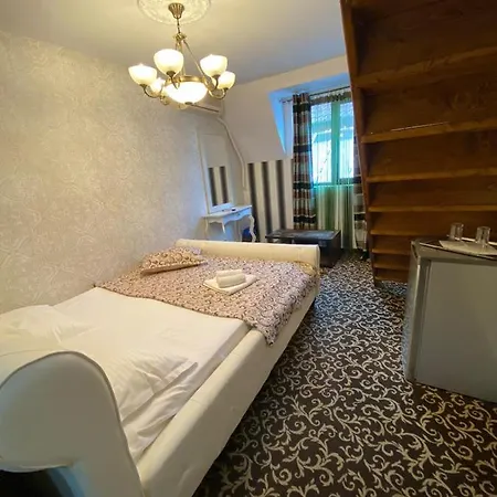 Hanu Satului 3* Констанца