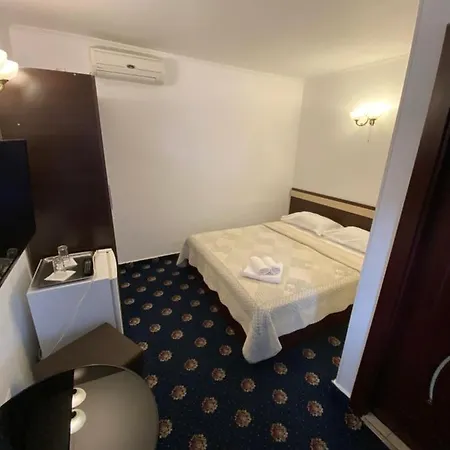 Hanu Satului Guest house 3*