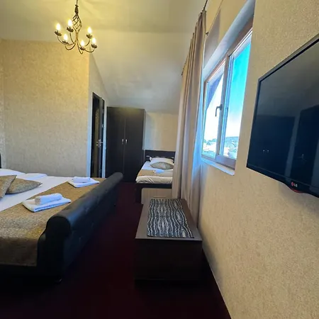 Hanu Satului Guest house 3*